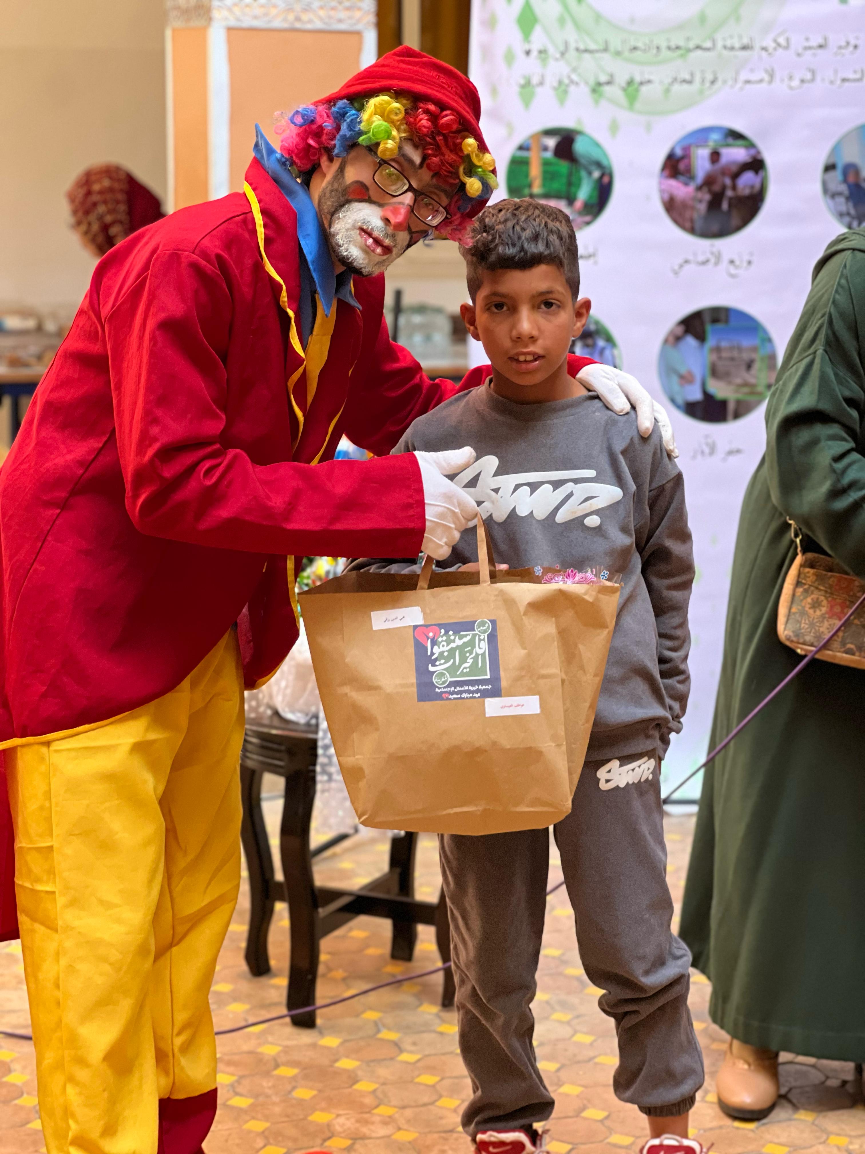 Activiteiten in weeshuizen